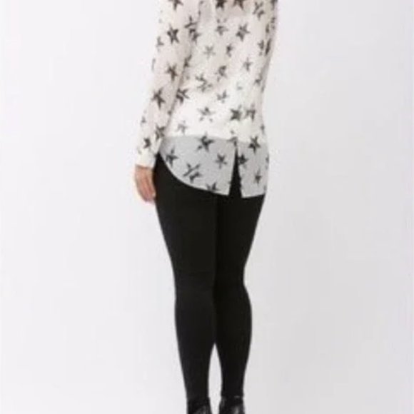 Lane Bryant Distressed Star Sheer Button Down Shirt Long Back Size 18/20 - Picture 9 of 9